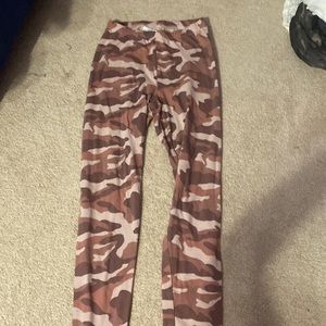 pink camo leggings, NEVER WORN